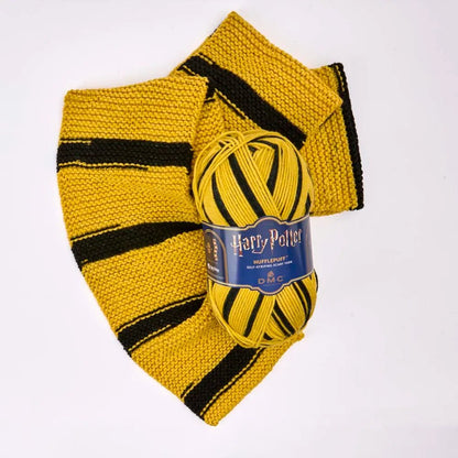 Attēls ar DMC Harry Potter Magic dzija 300 g / 410 m – pašsvītrojoša dzija Cūkkārpas koledžu krāsās – pieejams internetā Šarlotes audumi
