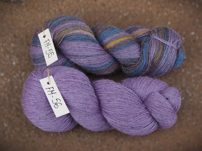 Attēls ar Dzijas Pāces vilnas fabrika 100% Merino - 100 g / 470 m – pieejams Šarlotes audumi