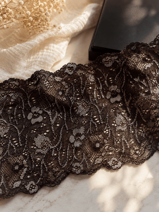 Image of elastic lace 14 cm - dark brown with light accents – available at Šarlotes audumi