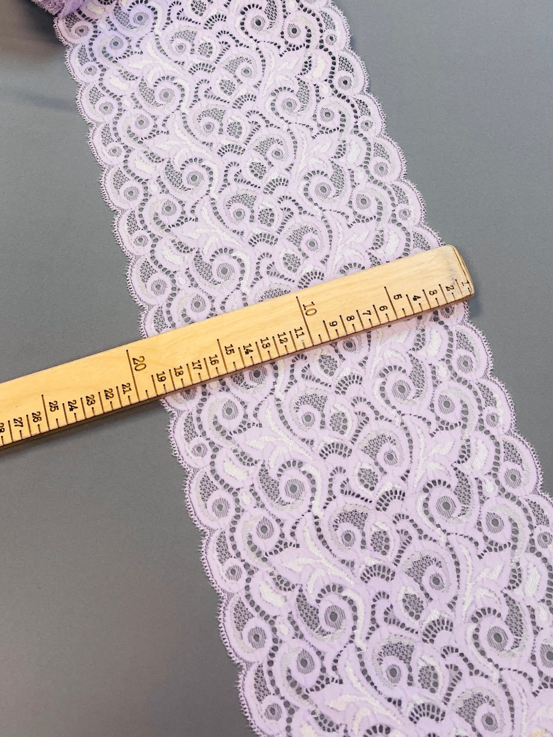 Attēls ar Elastīgā mežģīne 18 cm-lillā tonis – pieejams internetā Šarlotes audumi
