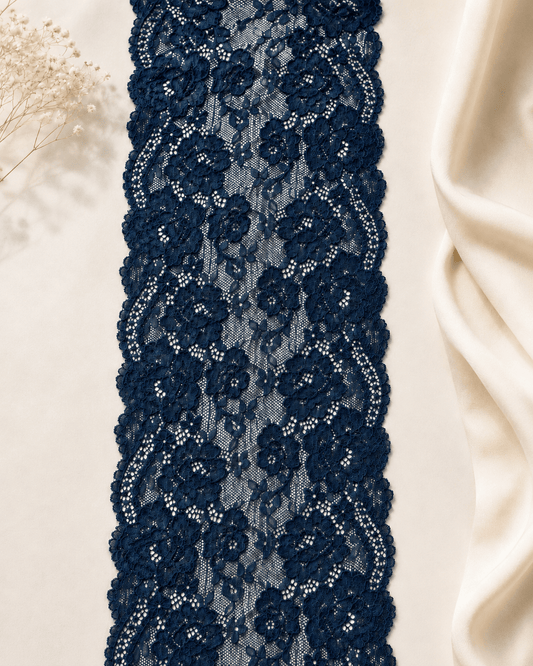 Attēls ar Elastīgā mežģīne 18 cm-navy blue – pieejams internetā Šarlotes audumi