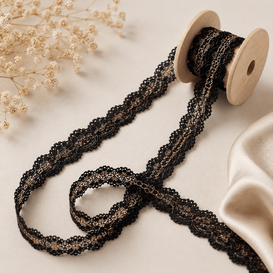 Image of elastic lace 2 cm - black with brown accent – available at Šarlotes audumi