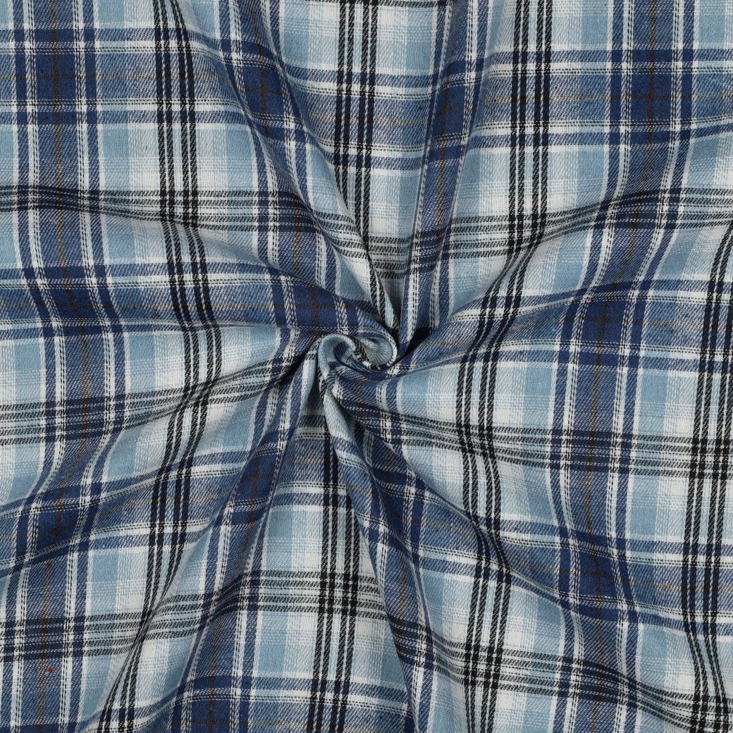 Attēls ar Flanelis - gaiši zils rūtains 137 g/m² – pieejams Šarlotes audumi