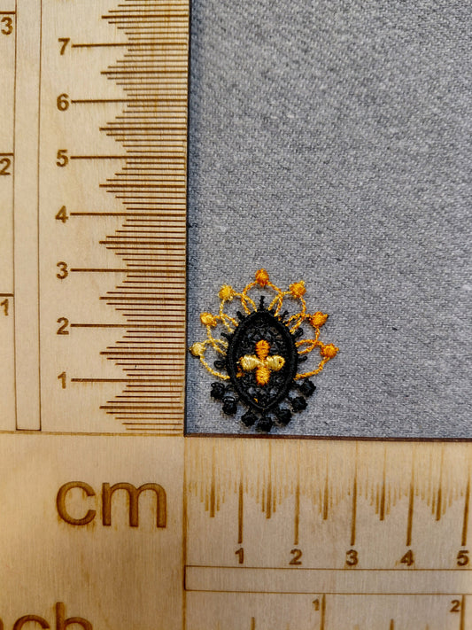 Attēls ar Ielāps/uzšuve 3 x 2,5 cm – pieejams Šarlotes audumi