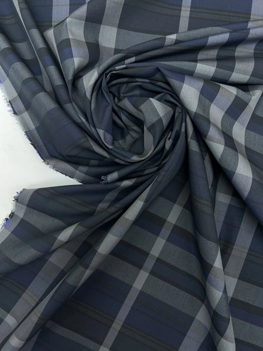 Attēls ar Itālijas pelēkzils kokvilnas poplīns | 130 g/m², 150 cm – pieejams Šarlotes audumi