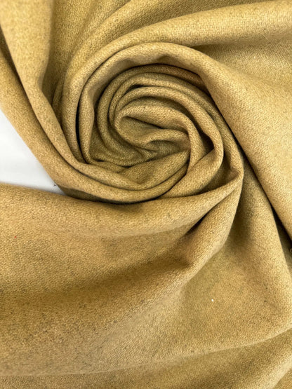 Tissu de costume en tweed italien | 44% polyester | 38% acrylique | 18% laine | 245 g/m² | 162 cm