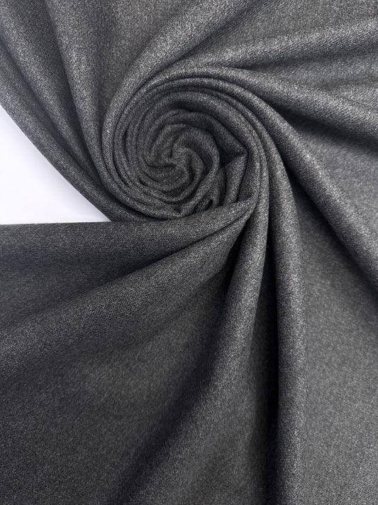 Attēls ar Itālijas vilnas audums pelēkā krāsā twill pinumā biezāks audums kostīmiem un virsdrēbēm 275 g m2 – pieejams Šarlotes audumi