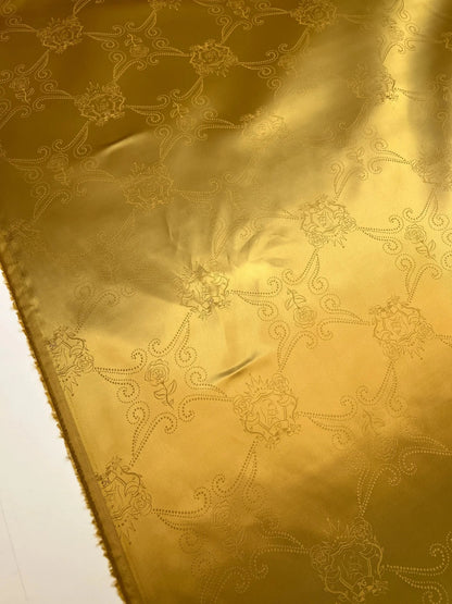 Image of Italian viscose jacquard fabric in a golden tone – available online Šarlotes audumi