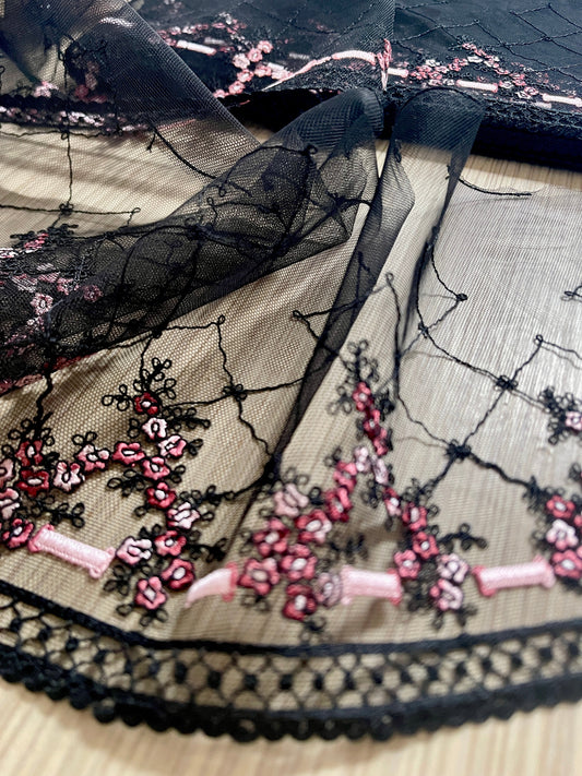Image of embroidered lace 20 cm - black with pink – available at Šarlotes audumi