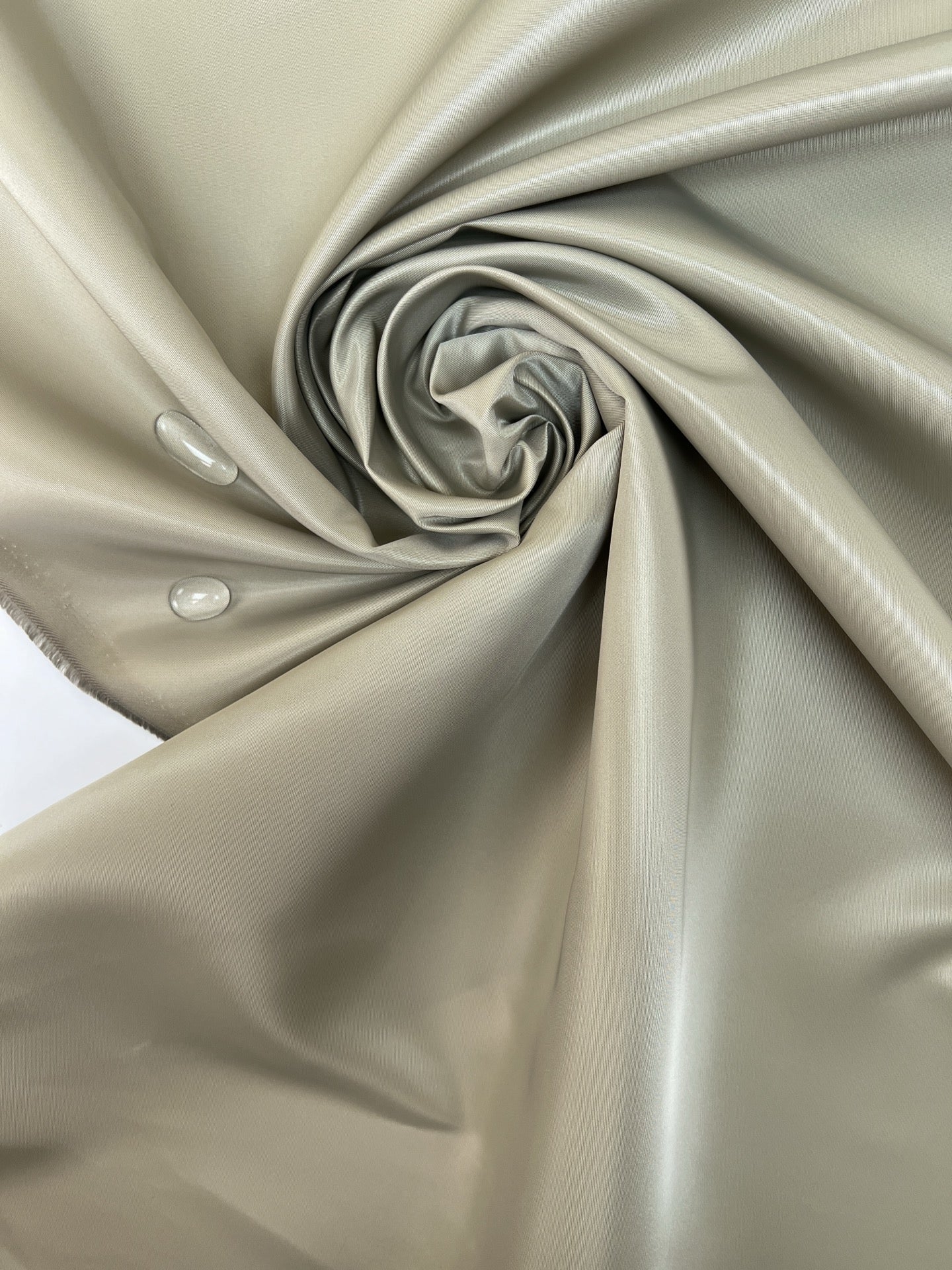 Attēls ar Japānas satīna tvila audums – pelēks | 100% poliamīds | 200 g/m² | 125 cm – pieejams Šarlotes audumi