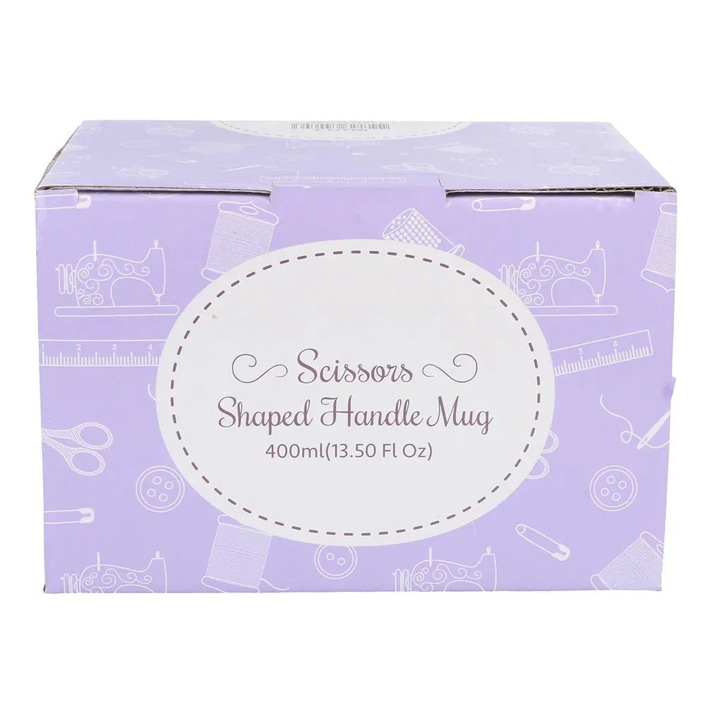 Attēls ar Keramikas krūze “Sew Tasty” ar šķērēm | 500 ml – pieejams Šarlotes audumi