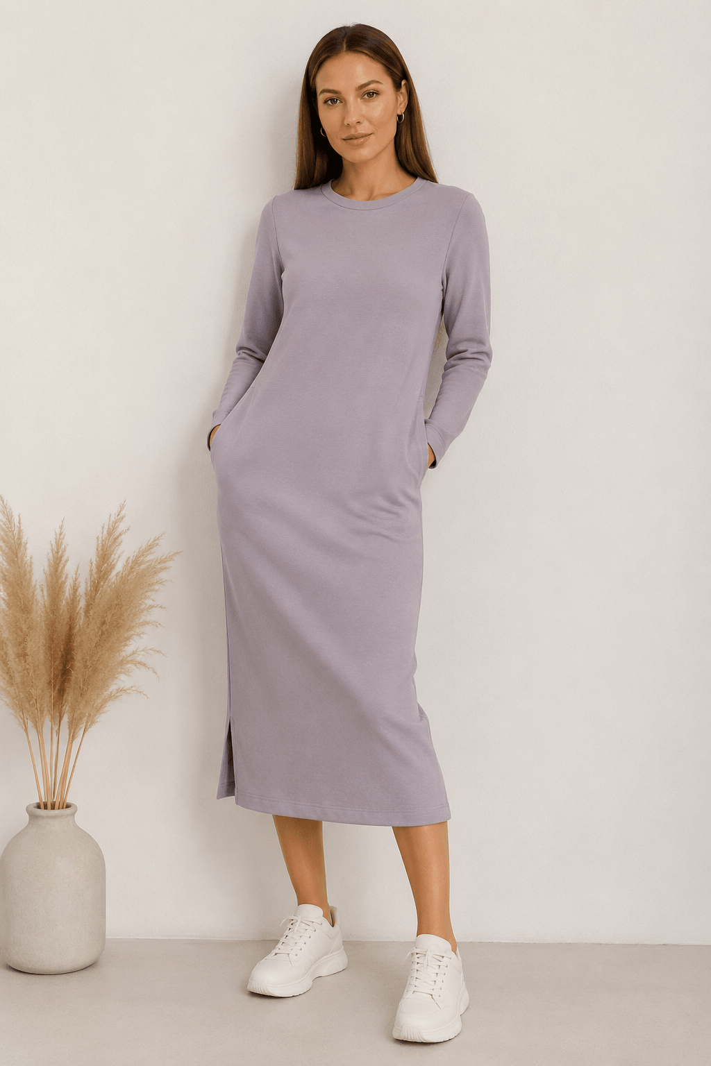 Image with cotton loopback jersey fabric in smoky lilac pink – available online at Šarlotes audumi