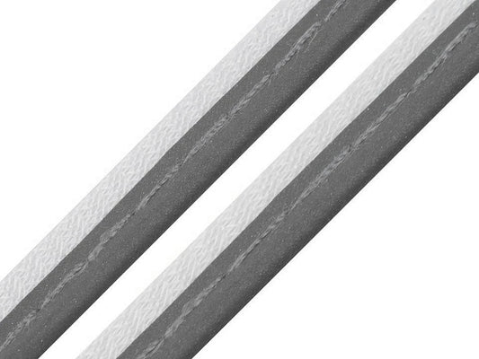 Attēls ar Kokvilnas lentīte, apmalojuma lente ar aukliņu 10 mm - atstarojoša – pieejams Šarlotes audumi