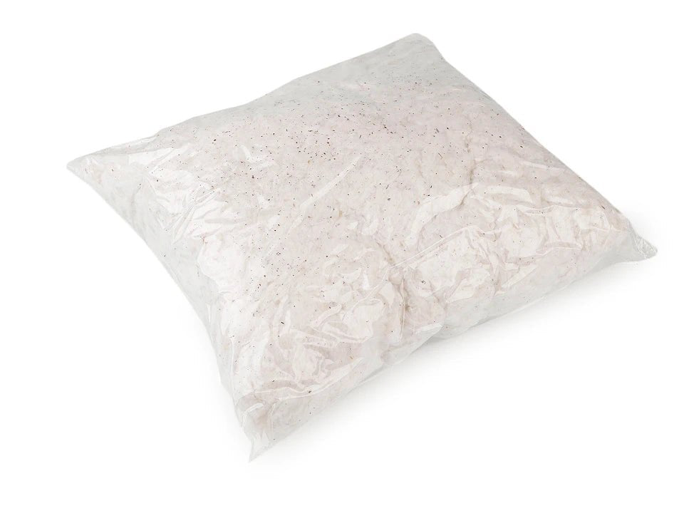 Attēls ar Kokvilnas pildījums rotaļlietām un spilveniem 500 g – pieejams Šarlotes audumi