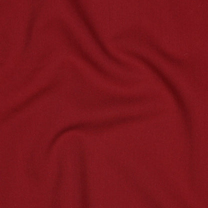 Image du tissu de costume avec élasthanne - rouge foncé 200 g/m² – disponible chez Šarlotes audumi