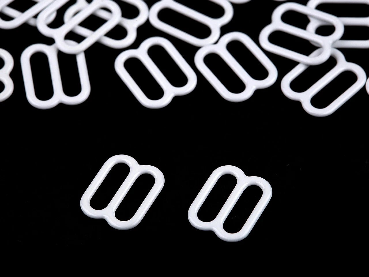 Attēls ar Lakots metāla riņķis krūštura lencītēm, 10 mm – pieejams internetā Šarlotes audumi