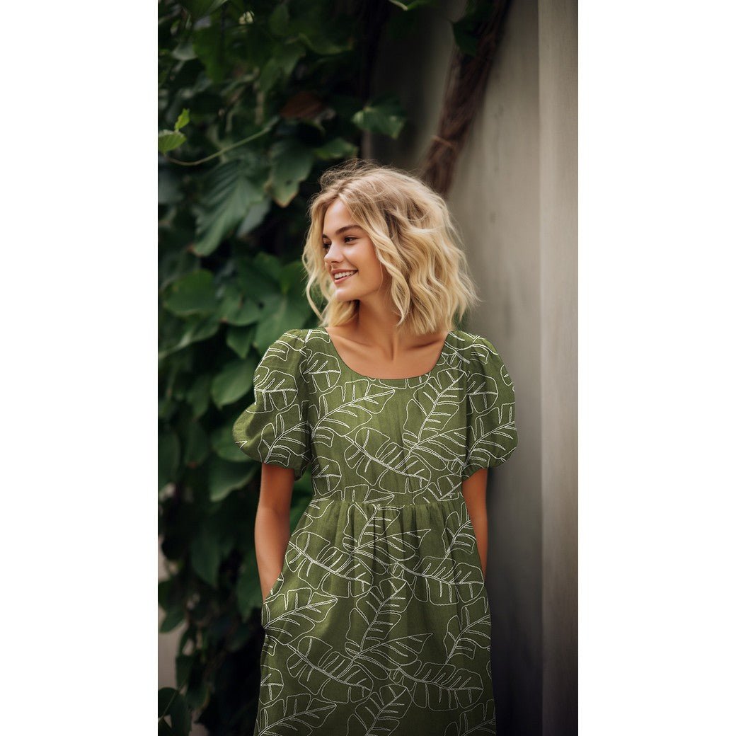 Linen with viscose embroidered leaves on a green background, 210 g/m² – available at Šarlotes audumi