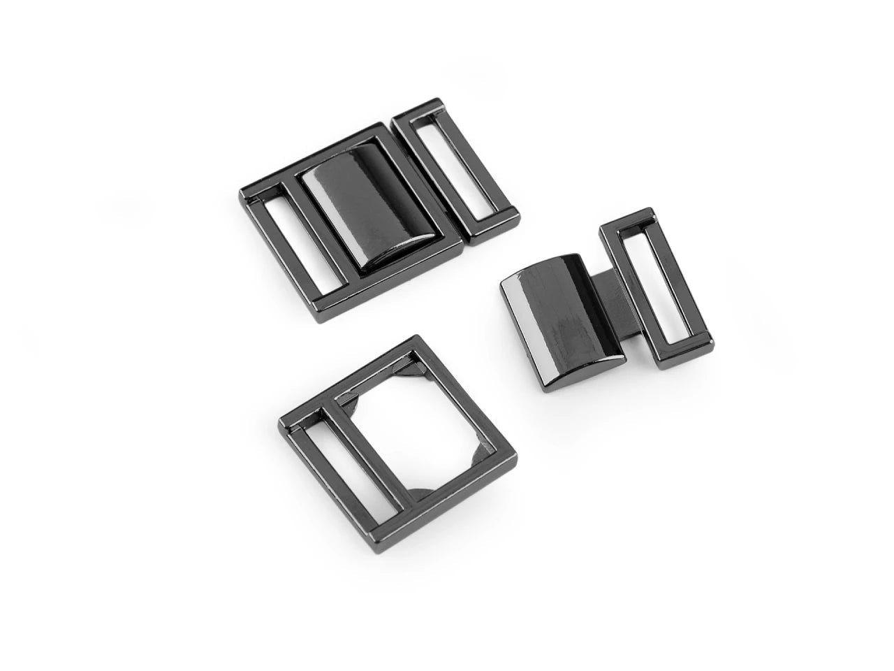 Image of metal buckle for bags and belts 16 mm – available at Charlotte Fabrics