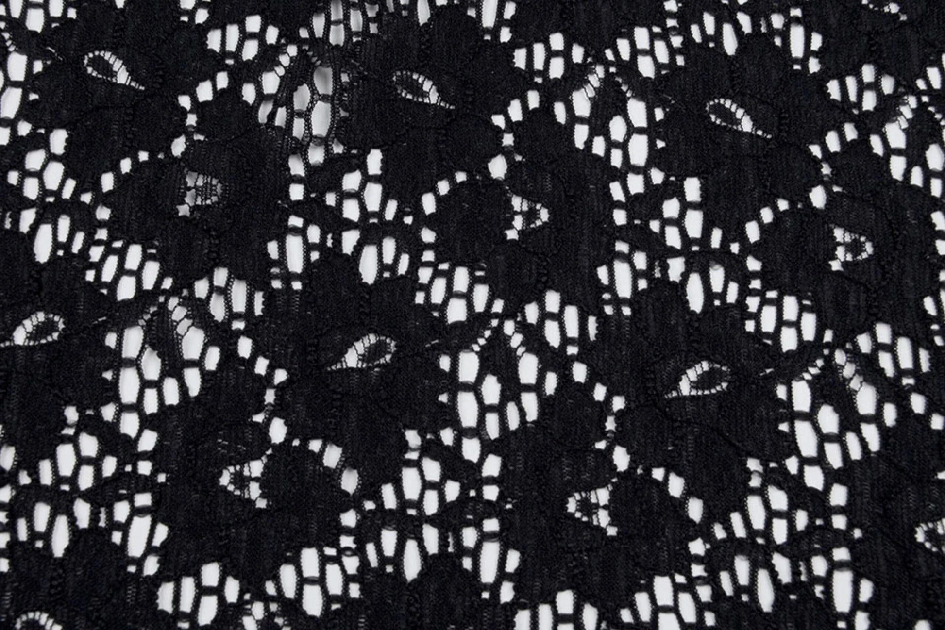 Attēls ar Mežģīņu audums - melns 115 g/m² – pieejams Šarlotes audumi