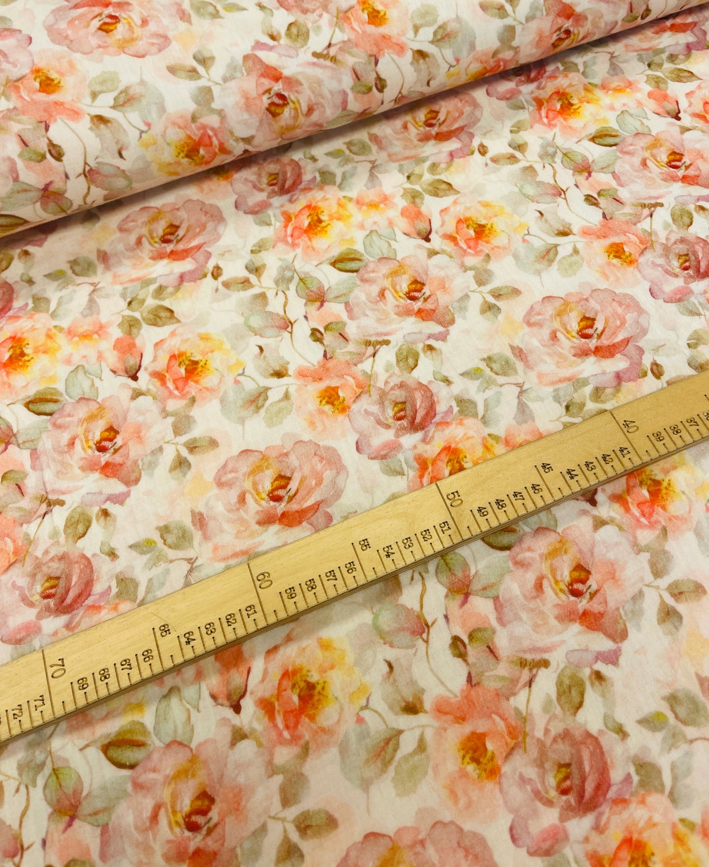 Muslin rosehip fabric 120 g/m² available online at Šarlotes audumi