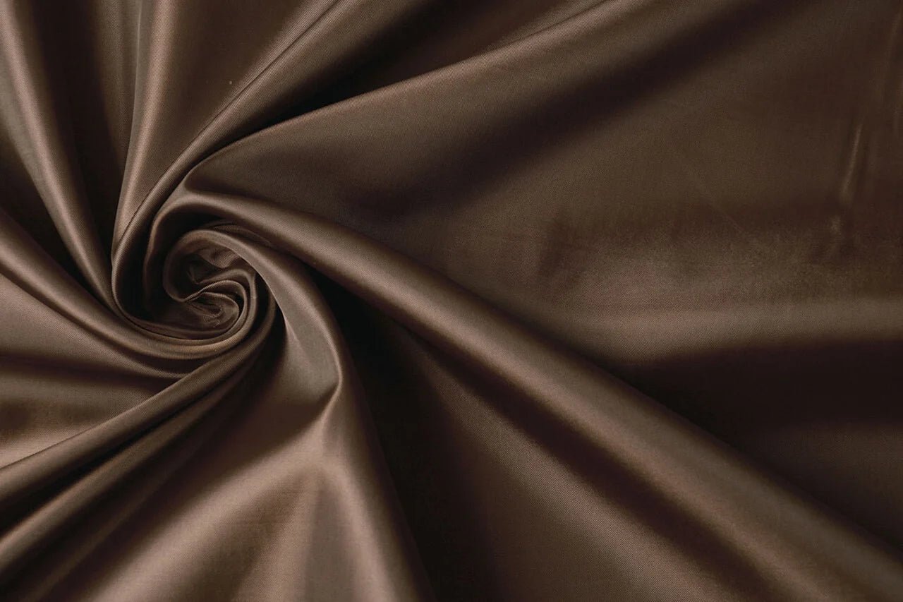 Attēls ar Oderes audums - brūnas 55 g/m² – pieejams Šarlotes audumi