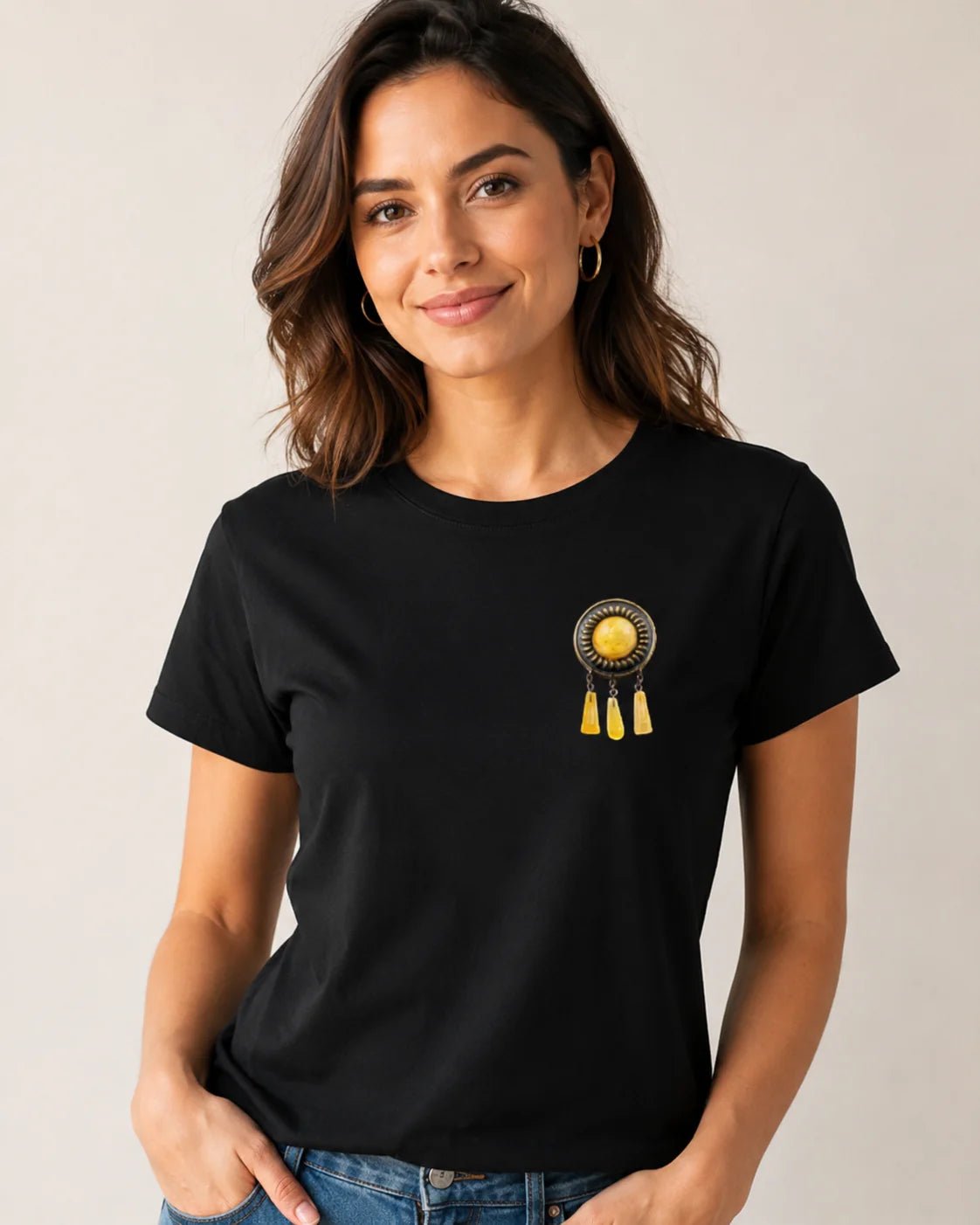 Image of organic cotton T-shirt "Sakta with amber" – available at Charlotte's Fabrics