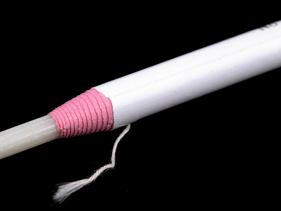 Attēls ar Pašasināms drēbnieka krīta zīmulis auduma marķēšanai, 16,7 cm – pieejams internetā Šarlotes audumi
