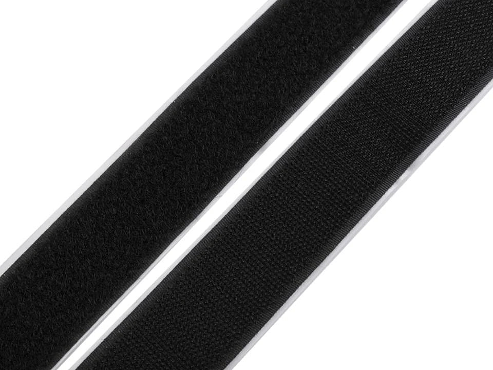 Nuotrauka su savaime prilimpančia kabliukų juosta, Velcro juosta 30 mm – galima įsigyti internetu Šarlotės audiniai
