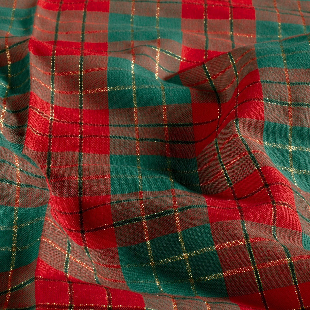 Image of premium 100% cotton fabric - Christmas plaid, available online at Šarlotes audumi