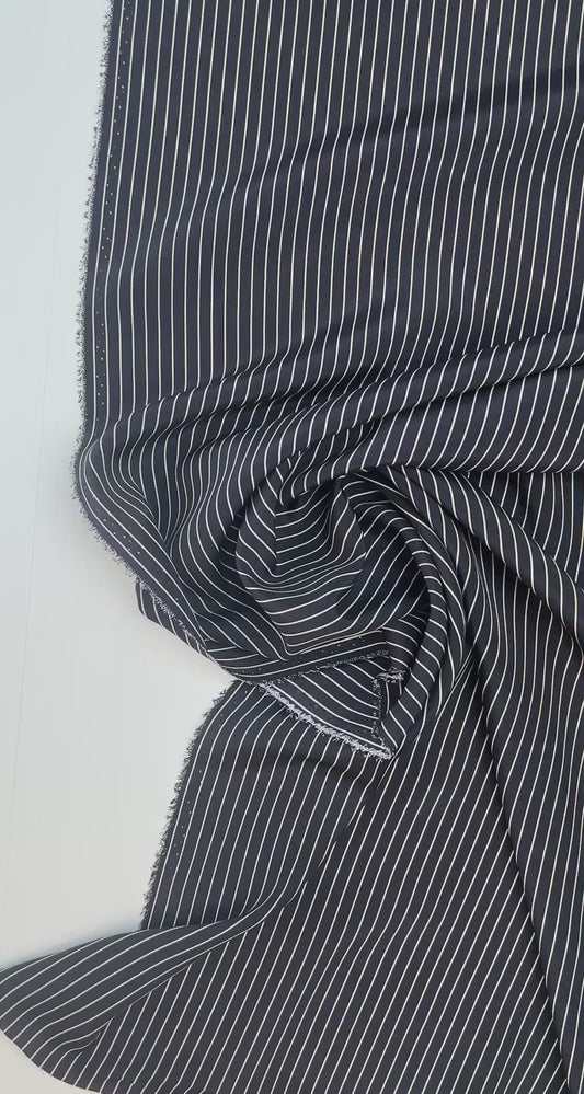 Italian 100% silk fabric with a fine black striped pattern – 80 g/m²