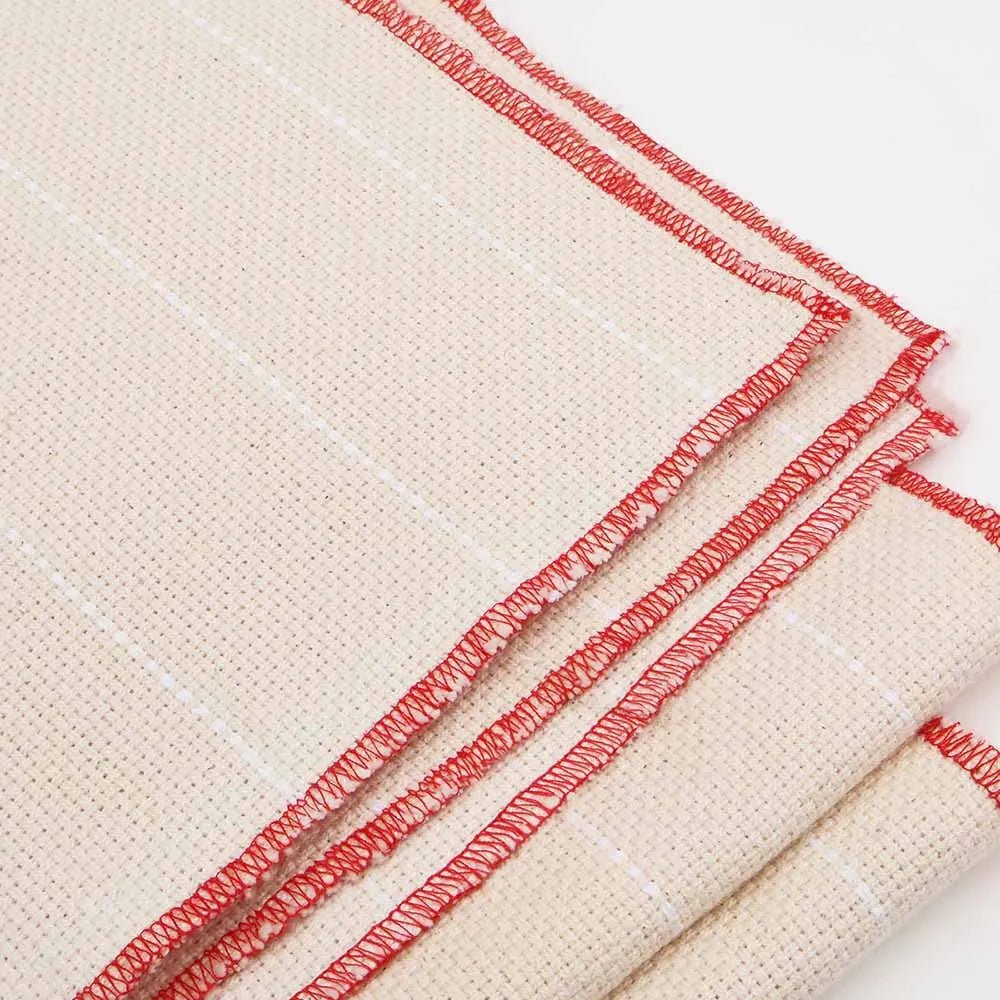 Paveikslas su Punch Needle audiniu Monk’s Cloth – 63x91cm – galima įsigyti internetu Šarlotes audiniai