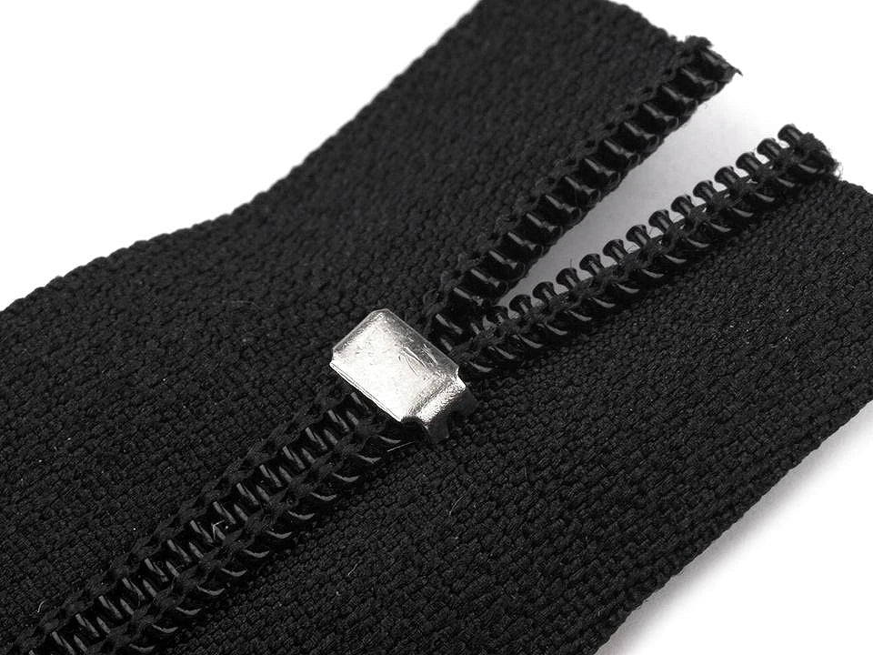 Nuotrauka su užtrauktuko metaliniu galiuku Nr. 3 – 3 × 5 mm, antikinės bronzos spalvos – prieinama internetu Šarlotės audiniai