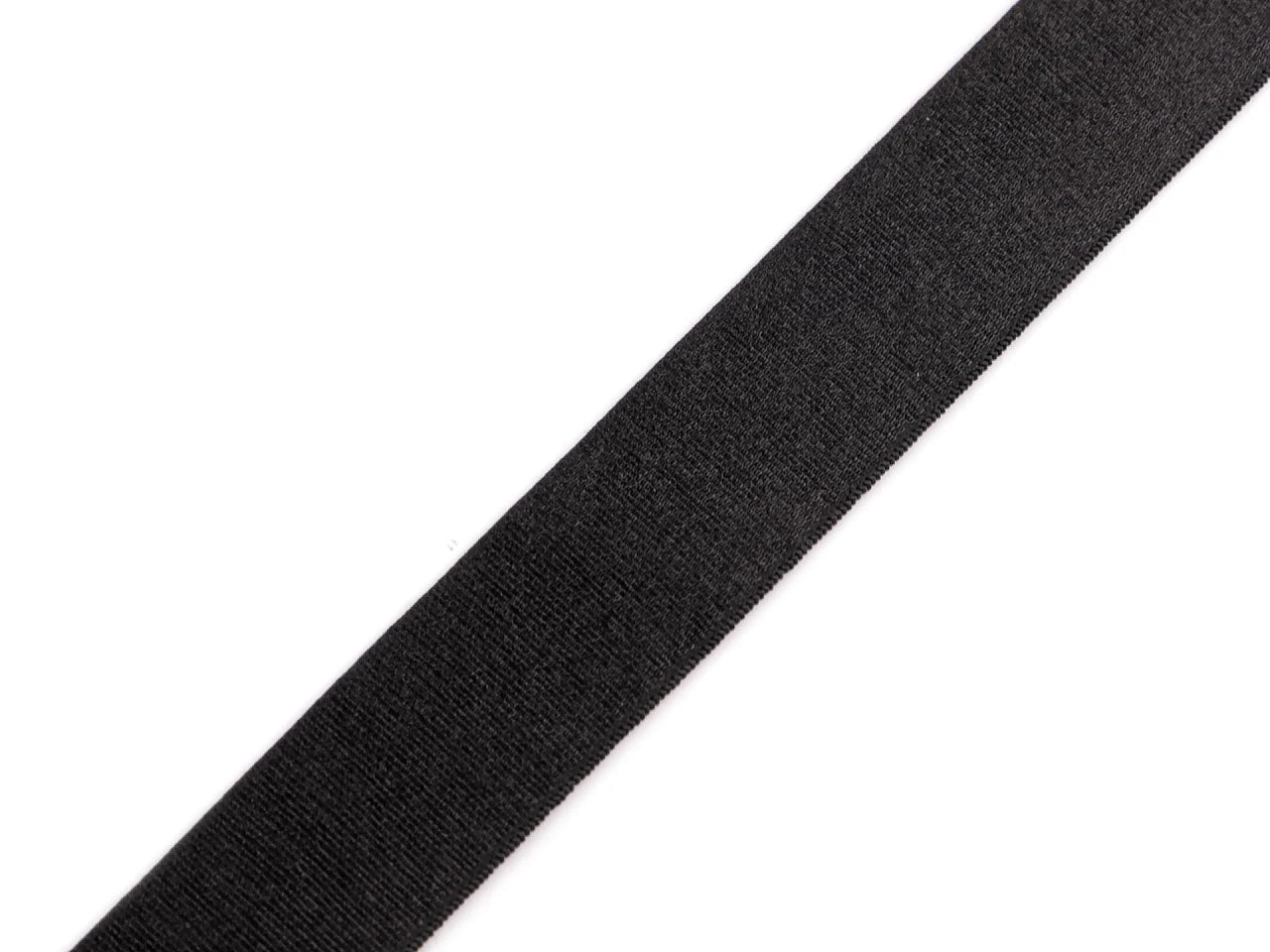 Attēls ar Satina gumija krūšturu lencēm 20 mm| dažādu toņu – pieejams Šarlotes audumi