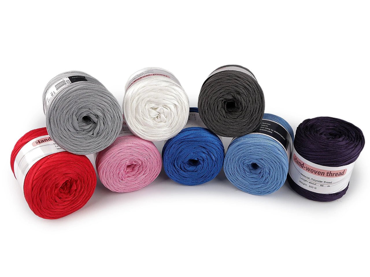 Image with spaghetti-style shiny yarn 200 g / 60 m – available online at Charlotte Fabrics