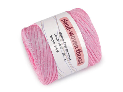 Image with spaghetti-style shiny yarn 200 g / 60 m – available online at Charlotte Fabrics