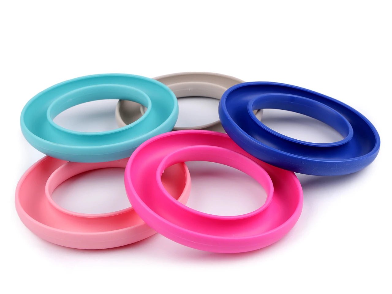 Attēls ar Spolīšu turētājs Ø13,5 cm – pieejams Šarlotes audumi