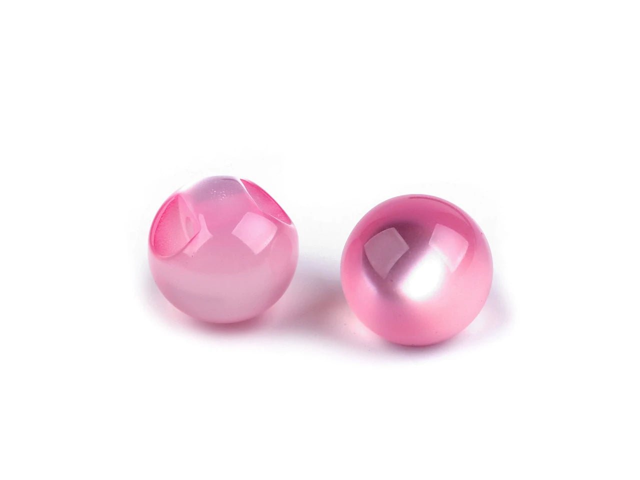 Image of sew-on pearls / “cat’s eye” buttons Ø10 mm – available at Šarlotes audumi