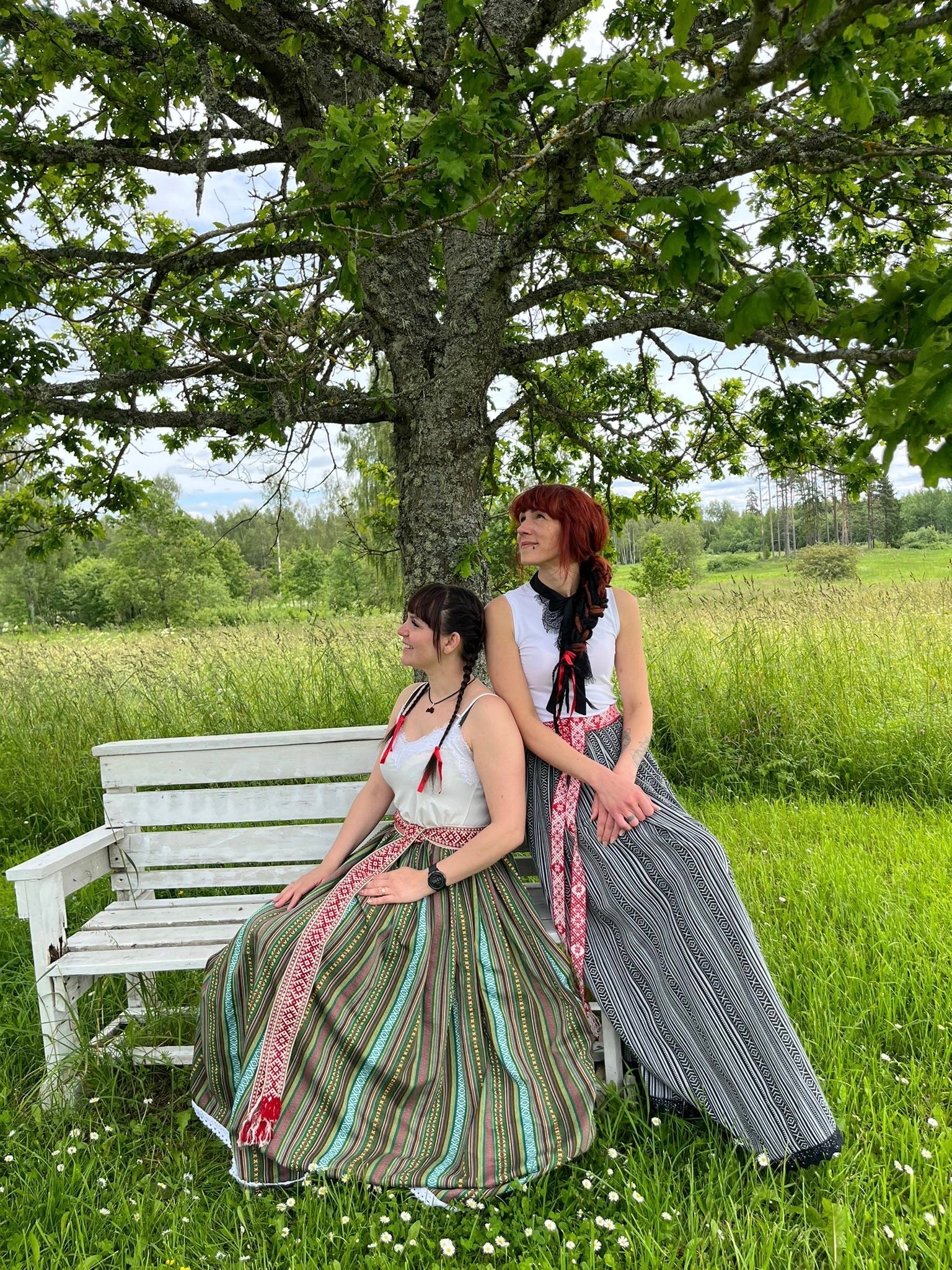 Folk-pattern green fabric 200 g/m² – available at Šarlotes audumi