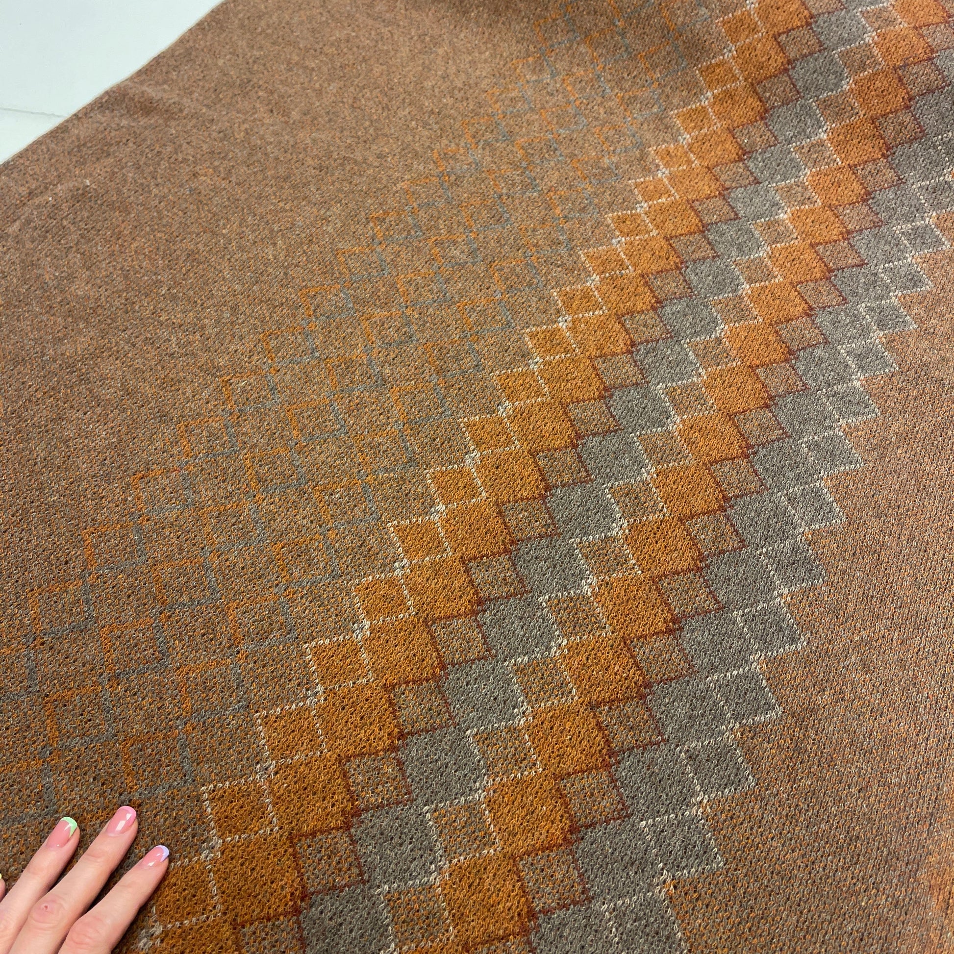 Attēls ar Vilnas audums - oranži brūns 380 g/m² – pieejams Šarlotes audumi